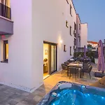 Luxart Gallery Krk Krk Town