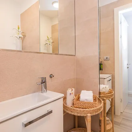 Luxart Gallery Krk Apartment Krk Town