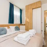 Luxart Gallery Krk Apartment